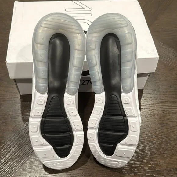 Nike Air Max 270 - Picture 4 of 7